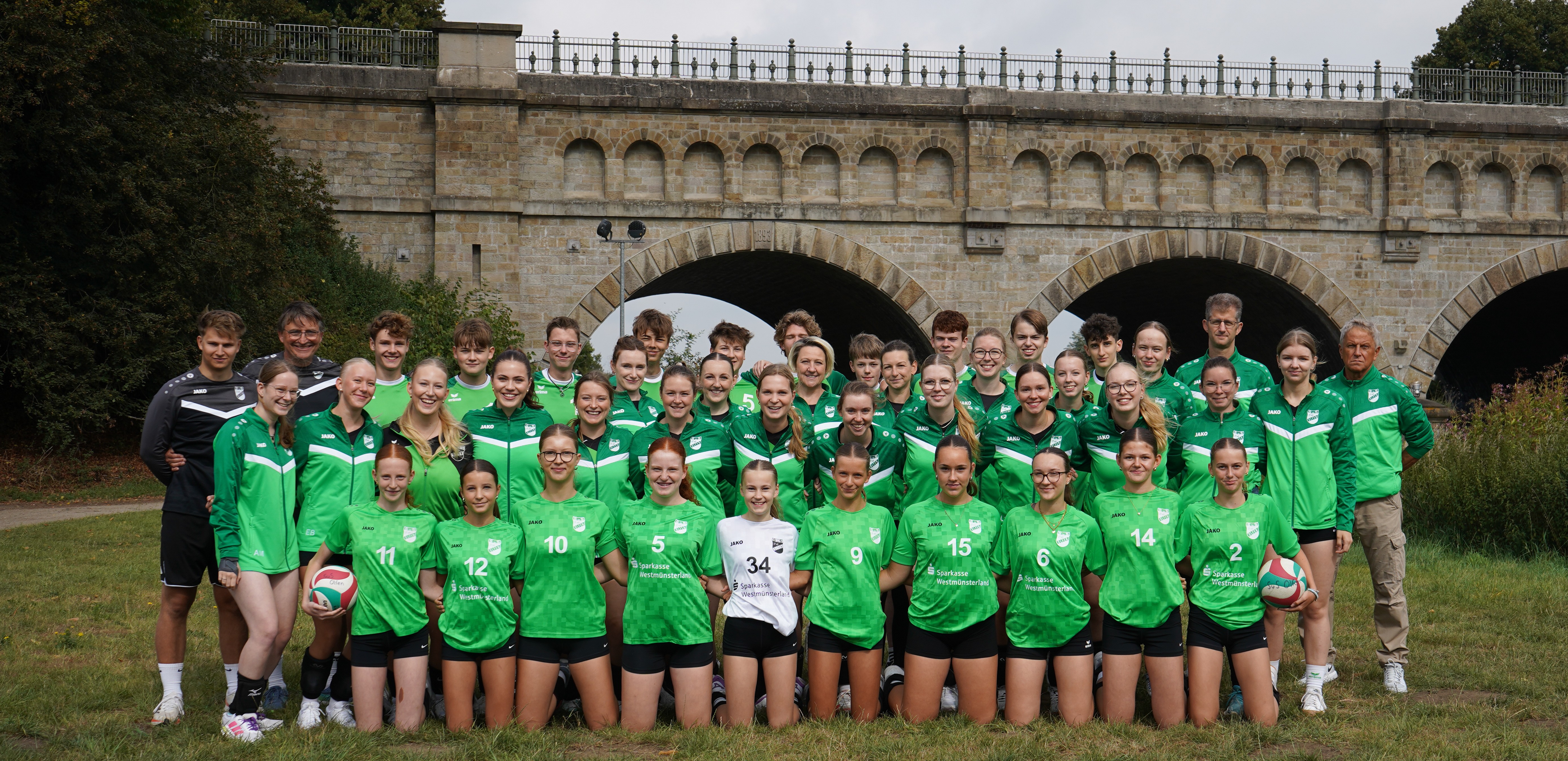 Die Wirtschaft muss brummen. Nicht der Kopf. Die Wirtschaft muss brummen. Nicht der Kopf.