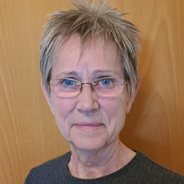 Marion Uesbeck Marion Uesbeck